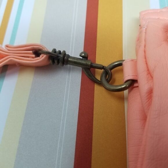 New Wristlet Wallet. Faux leather. - Picture 7 of 8